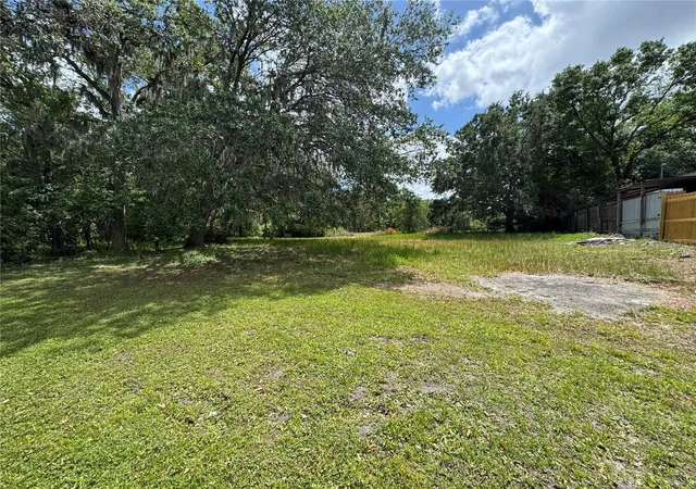 Photo 3 of Land for sale at 2424 Crystal Hills Loop E, Lakeland, FL 33801 | MLS# O6398486 | Listing updated on 2026-04-14