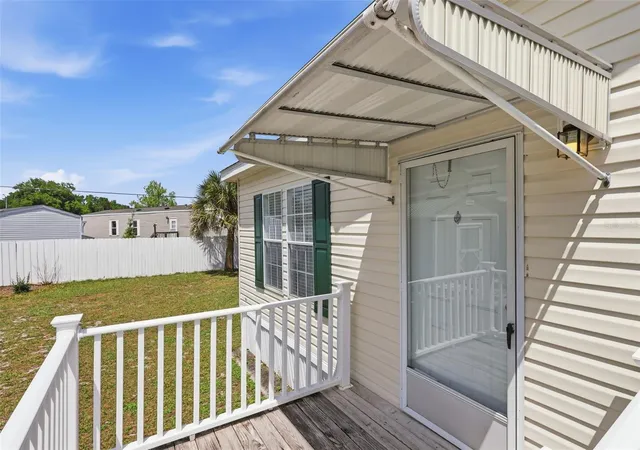 5th image of 373 Dolores Blvd, Deland, FL 32724 | MLS# V4948467