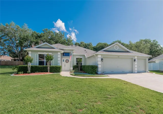 Homes for sale in Valrico, FL | 4810 Water Lark Wy, Valrico, FL 33596 | MLS# TB8496904