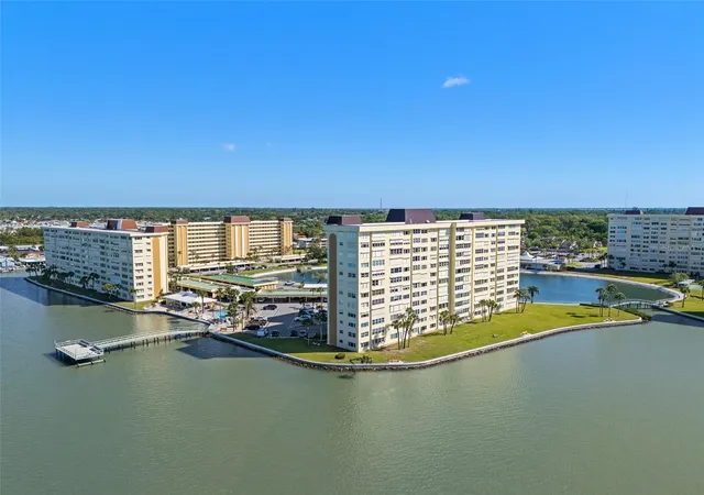 Photo 1 of Condo for sale at 4775 Cove Cir #103, St Petersburg, FL 33708 | MLS# O6398514 | Listing updated on 2026-10-12