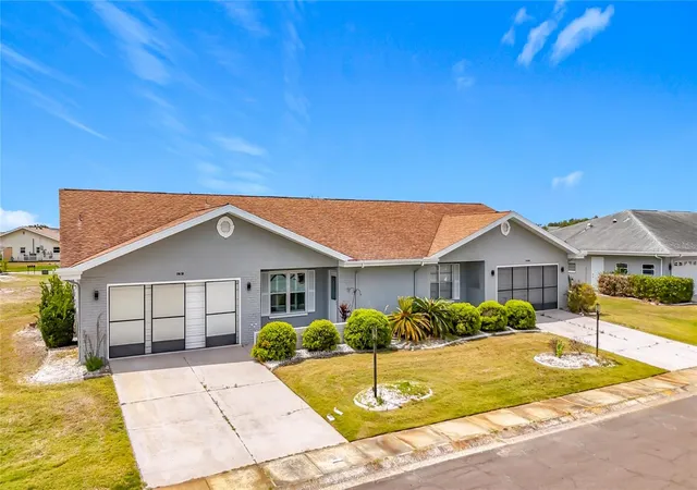 1st image of 1618 Bentwood Dr, Sun City Center, FL 33573 | MLS# L4961051