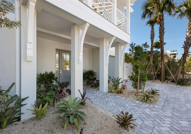 Photo 2 of Single family home for sale at 215 Sycamore Ave, ANNA MARIA, FL 34216 | MLS# A4689780 | Listing updated on 2026-10-07