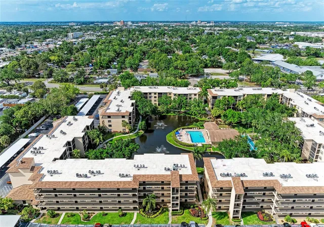 Condo for sale at 625 30th Avenue W #G203, BRADENTON, FL 34205 | MLS# A4689781