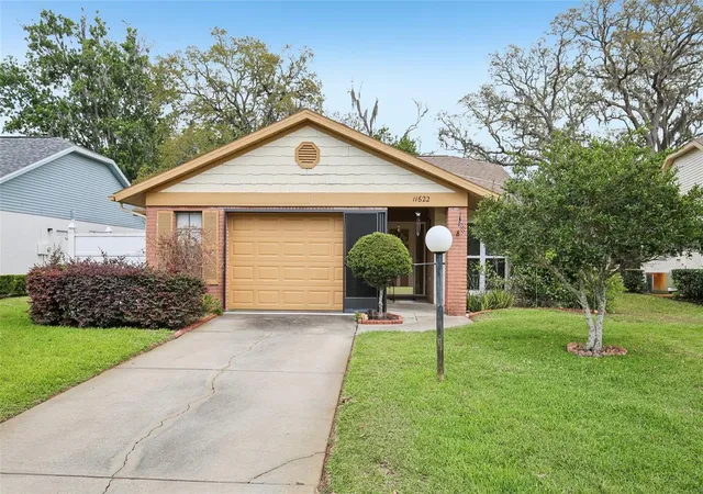 Photo 2 of Single family home for sale at 11622 Cocowood Dr, New Port Richey, FL 34654 | MLS# G5110940 | Listing updated on 2026-07-22
