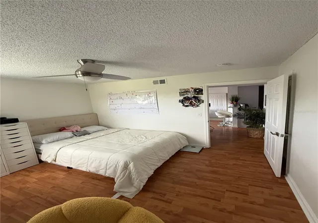 3rd image of 355 Lakepointe Dr #304, Altamonte Springs, FL 32701 | MLS# O6398545