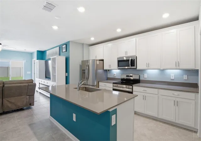 Homes for sale in Clermont, FL | 2707 Runners Cir, Clermont, FL 34714 | MLS# G5110941