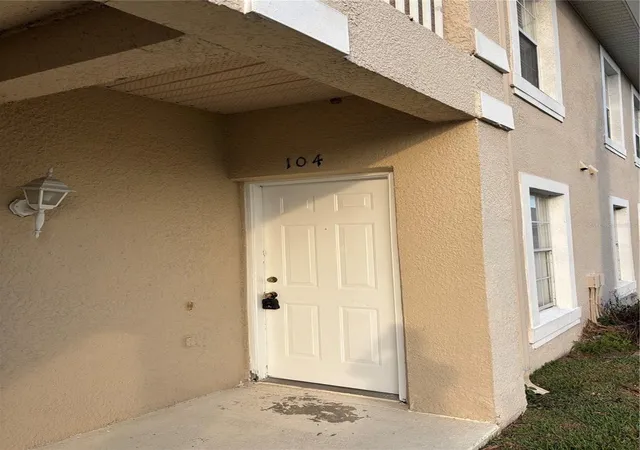 Photo 3 of Sale Pending at 13301 Fairway Glen Dr #104, Orlando, FL 32824 | MLS# O6398551 | Listing updated on 2026-09-03