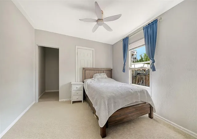 5th image of 420 Kumquat Ct, Sarasota, FL 34236 | MLS# A4689791