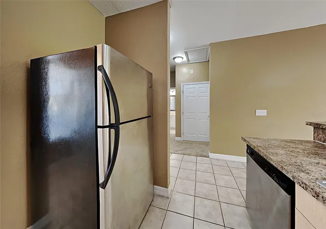Photo 5 of Single family home for sale at 176 Ocean Blf Dr, Kissimmee, FL 34759 | MLS# O6398573 | Listing updated on 2026-07-15