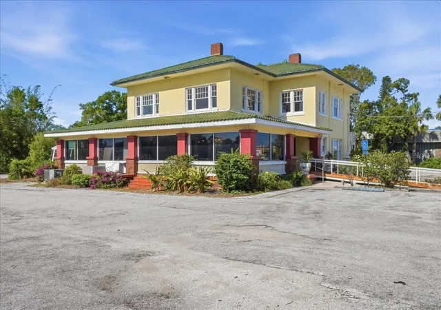 1st image of 337 8th Ave W, Palmetto, FL 34221 | MLS# A4689794