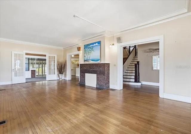 Photo 4 of Single family home for sale at 337 8th Avenue W, Palmetto, FL 34221 | MLS# A4689794 | Listing updated on 2026-07-31
