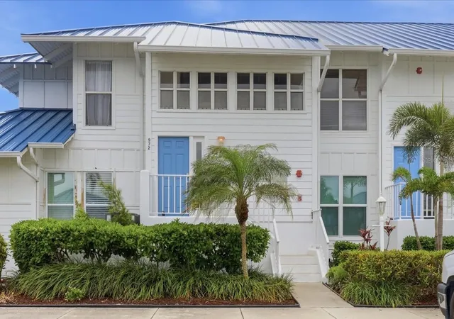 Listing Photo 5 - Condo for sale in building located at 972 Sandpiper Cir, BRADENTON, FL 34209 - Unit #972
