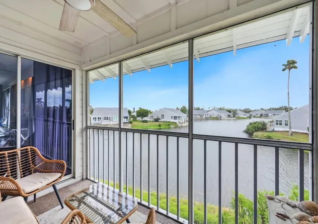 Listing Photo 4 - Condo for sale in building located at 972 Sandpiper Cir, BRADENTON, FL 34209 - Unit #972