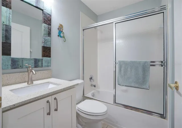 Photo 4 of Condo for sale at 5310 Hyland Hills Ave #2124, Sarasota, FL 34241 | MLS# A4689812 | Listing updated on 2026-09-17