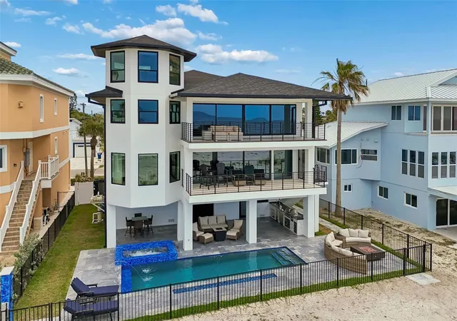 3rd image of 930 Eldorado Ave, Clearwater Beach, FL 33767 | MLS# TB8497025