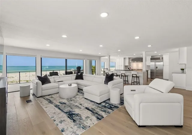 5th image of 930 Eldorado Ave, Clearwater Beach, FL 33767 | MLS# TB8497025