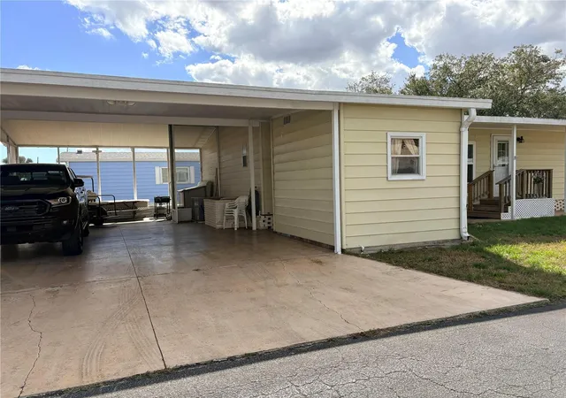 Homes for sale in North Fort Myers, FL | 3170 Running Deer Dr, North Fort Myers, FL 33917 | MLS# A4689821