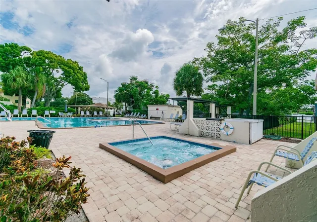 43rd image of 5660 80th St N #B107, Saint Petersburg, FL 33709 | MLS# TB8497030