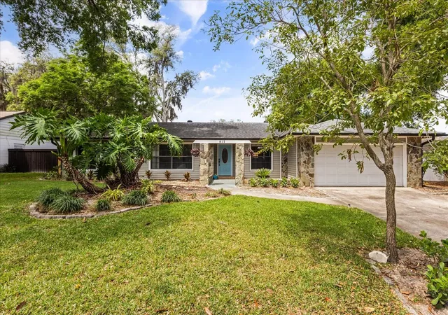 1st image of 817 E Harbour Ct, Ocoee, FL 34761 | MLS# O6398623