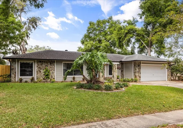 2nd image of 817 E Harbour Ct, Ocoee, FL 34761 | MLS# O6398623