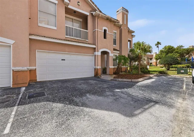Photo 2 of Condo for sale at 10504 Villa View Cir, Tampa, FL 33647 | MLS# TB8497044 | Listing updated on 2026-08-13