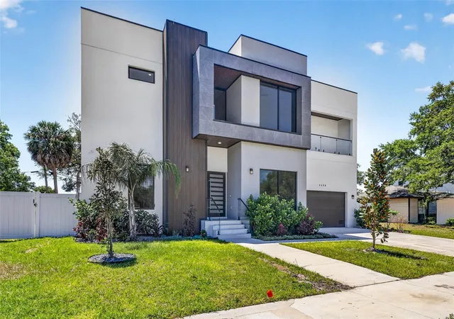 Photo 1 of Single family home for sale at 4426 W Euclid Ave, Tampa, FL 33629 | MLS# TB8497058 | Listing updated on 2026-09-25