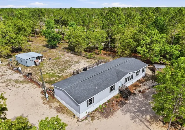 Homes for sale in High Springs, FL | 2640 Ne 74Th Ave, High Springs, FL 32643 | MLS# GC539395