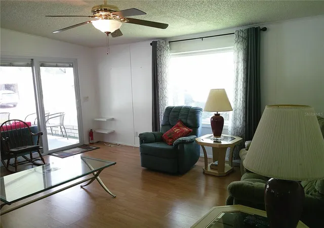 5th image of 3205 Hickory Dr, Wesley Chapel, FL 33543 | MLS# TB8497093