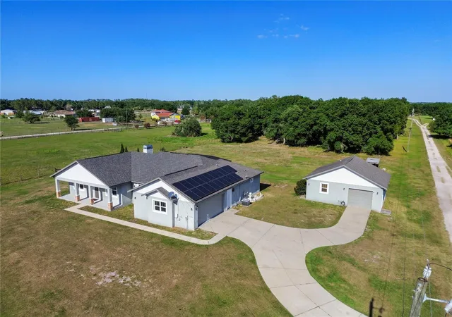 Photo 1 of Single family home for sale at 14805 US 301 N, Parrish, FL 34219 | MLS# A4689842 | Listing updated on 2026-10-20