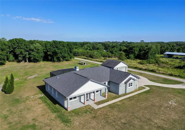 Photo 3 of Single family home for sale at 14805 US 301 N, Parrish, FL 34219 | MLS# A4689842 | Listing updated on 2026-10-20