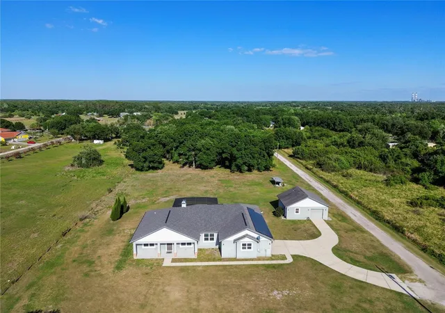Photo 4 of Single family home for sale at 14805 US 301 N, Parrish, FL 34219 | MLS# A4689842 | Listing updated on 2026-10-20