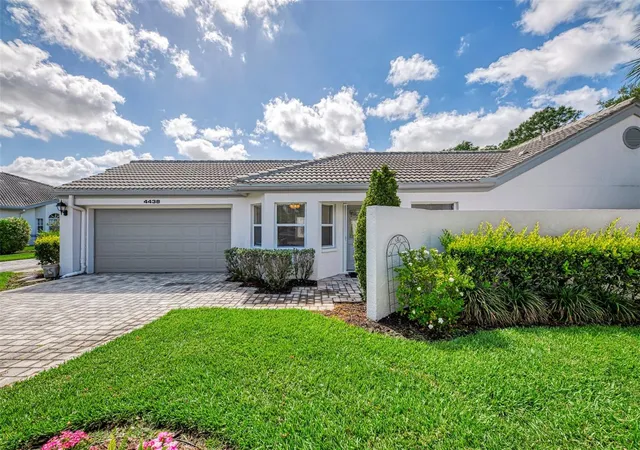 Photo 2 of Single family home for sale at 4438 Long Comn Ln #52, Sarasota, FL 34235 | MLS# A4689848 | Listing updated on 2026-09-14