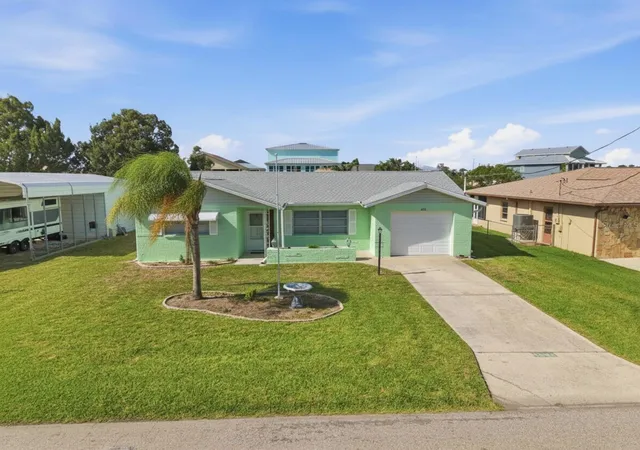 Homes for sale in Hernando Beach, FL | 4069 Gulfview Dr, Hernando Beach, FL 34607 | MLS# W7884796