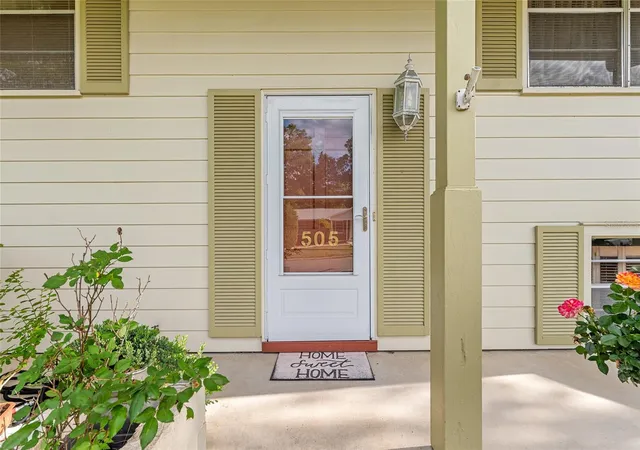 Homes for sale in Gainesville, FL | 505 Nw 37Th Pl, Gainesville, FL 32609 | MLS# GC539400