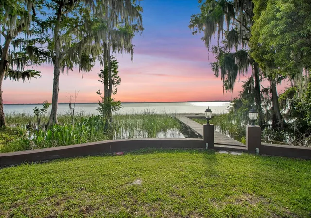 3rd image of 30437 Orange Dr, Leesburg, FL 34748 | MLS# G5110964