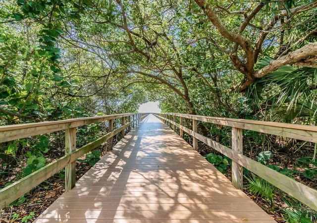 Homes for sale in Palmetto, FL | 1612 Fairway Trace, Palmetto, FL 34221 | Houzeo
