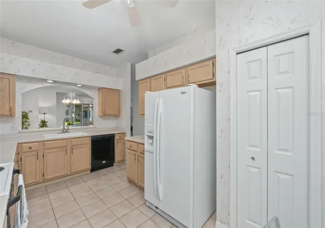 5th image of 3511 Tealwood Cir, Palm Harbor, FL 34685 | MLS# TB8497190