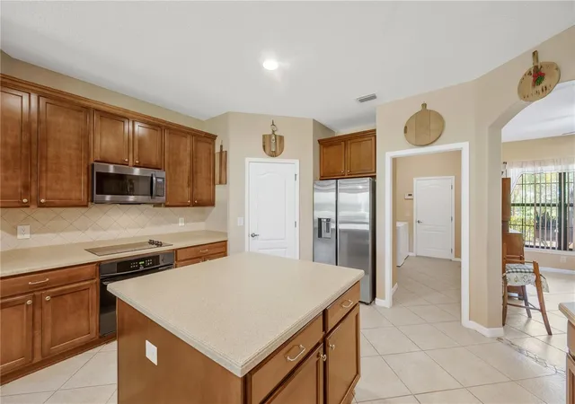 4th image of 9313 Lisbon St, Seffner, FL 33584 | MLS# TB8497197