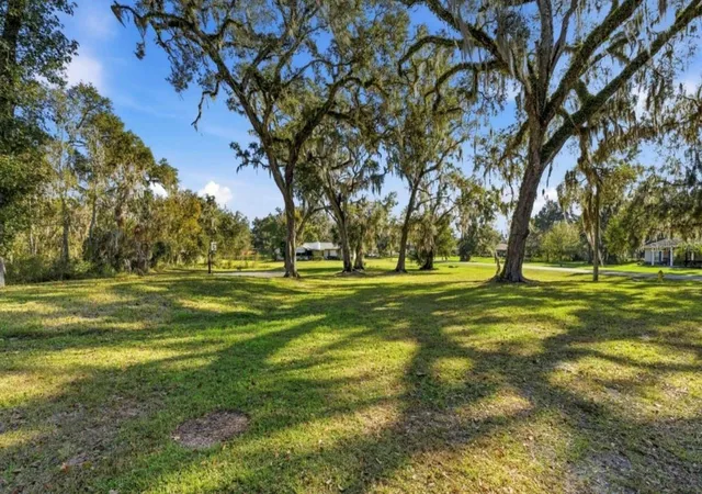 Photo 4 of Single family home for sale at 23327 Eppley Dr, Brooksville, FL 34601 | MLS# TB8497218 | Listing updated on 2026-10-05