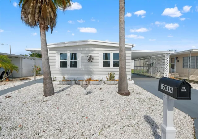Homes for sale in Hudson, FL | 12019 Cartwright Dr, Hudson, FL 34667 | MLS# W7884804
