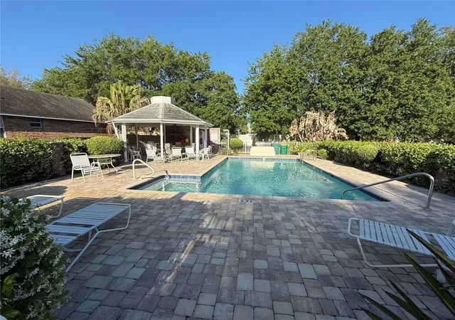 24th image of 2520 S Glen Eagles Dr, Deland, FL 32724 | MLS# V4948478