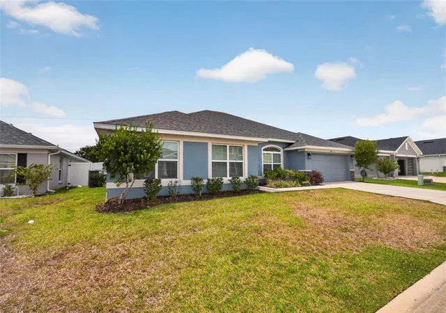 Photo 3 of Single family home for sale at 8356 Sw 59th Terrace, Ocala, FL 34476 | MLS# OM722701 | Listing updated on 2026-09-19