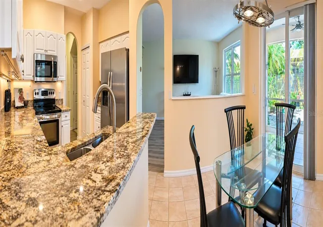 Photo 2 of Townhouse for sale at 2983 Covewood Pl, Clearwater, FL 33761 | MLS# R4911048 | Listing updated on 2026-10-20