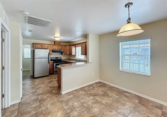 4th image of 838 N Iowa Ave, Lakeland, FL 33801 | MLS# S5147748