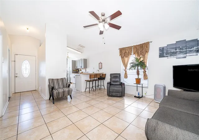 Homes for sale in Apopka, FL | 1717 Chatham Cir, Apopka, FL 32703 | MLS# O6398798