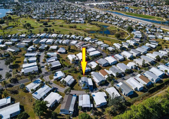 Photo 4 of Manufactured home for sale at 2100 Kings Hwy #401, Port Charlotte, FL 33980 | MLS# C7524793 | Listing updated on 2026-08-22