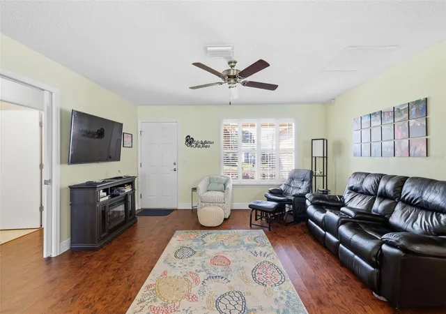 Photo 4 of Single family home for sale at 1609 Blossom Ter, The Villages, FL 32162 | MLS# G5110982 | Listing updated on 2026-09-21