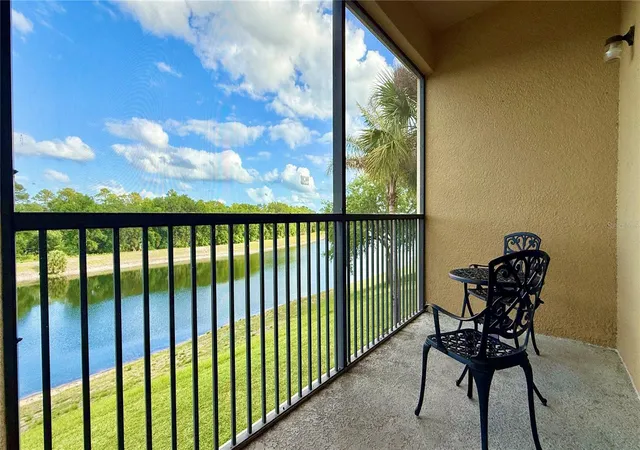 3rd image of 2831 Oakwater Dr #2831, Kissimmee, FL 34747 | MLS# O6398829