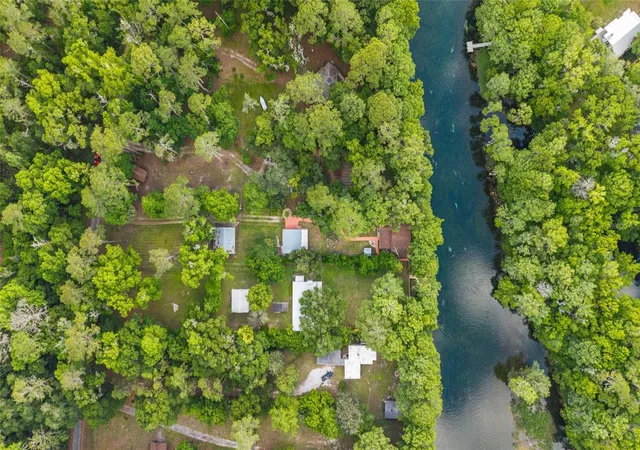 Photo 1 of Single family home for sale at 11144 Sw 190th Avenue, Dunnellon, FL 34432 | MLS# OM722718 | Listing updated on 2026-10-03