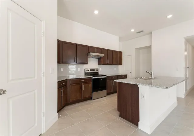 5th image of 9239 Westside Hills Dr, Davenport, FL 33896 | MLS# S5147767